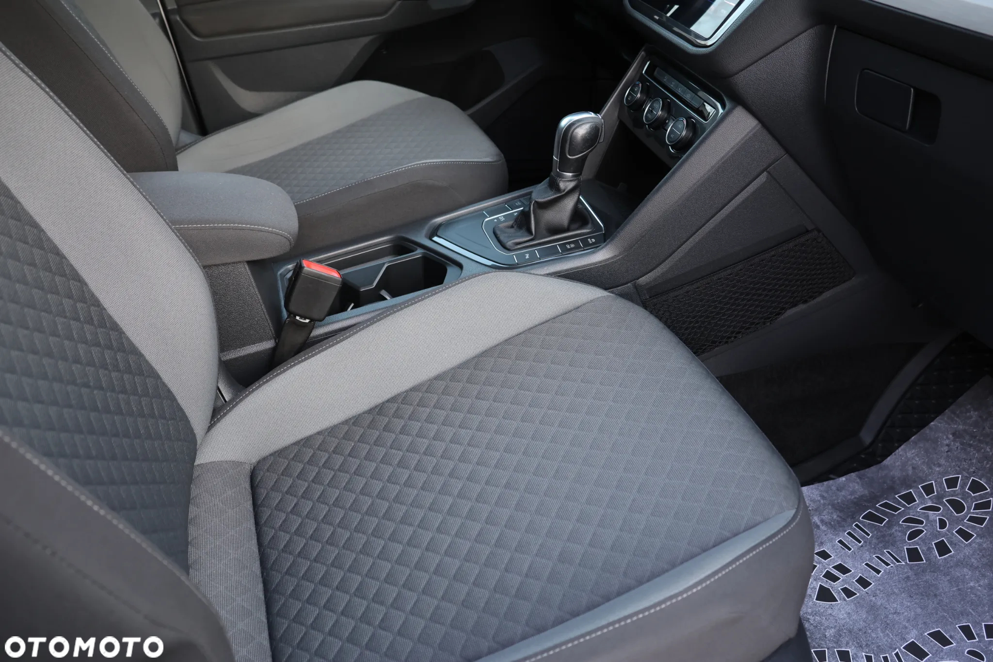 Volkswagen Tiguan 2.0 TDI SCR DSG R-Line - 14