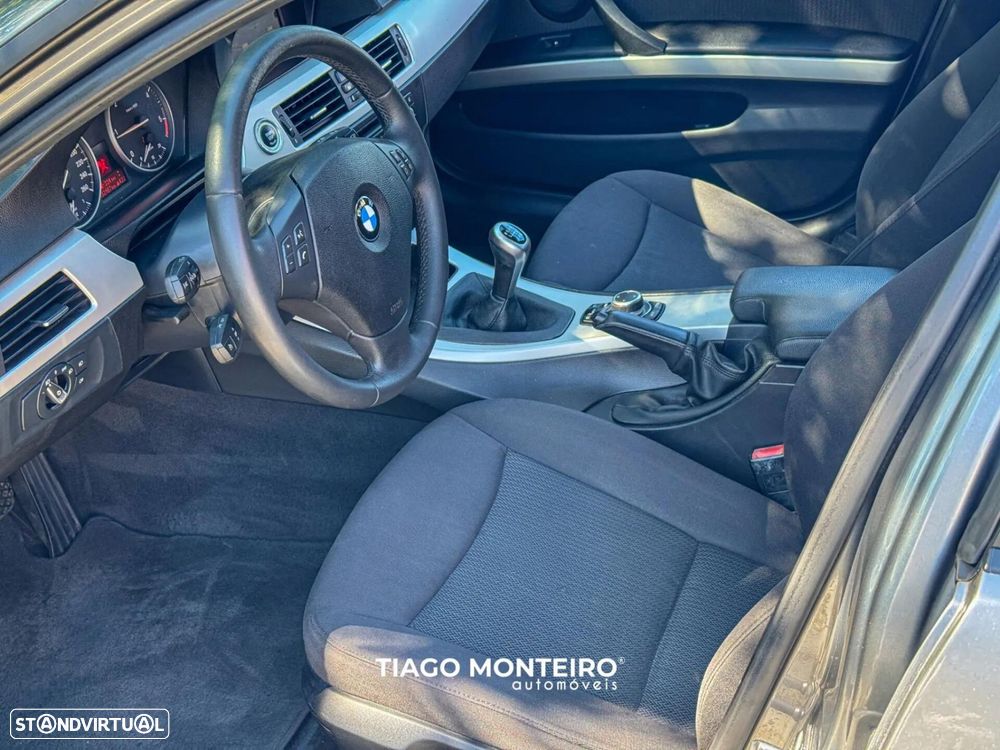 BMW 320 - 32