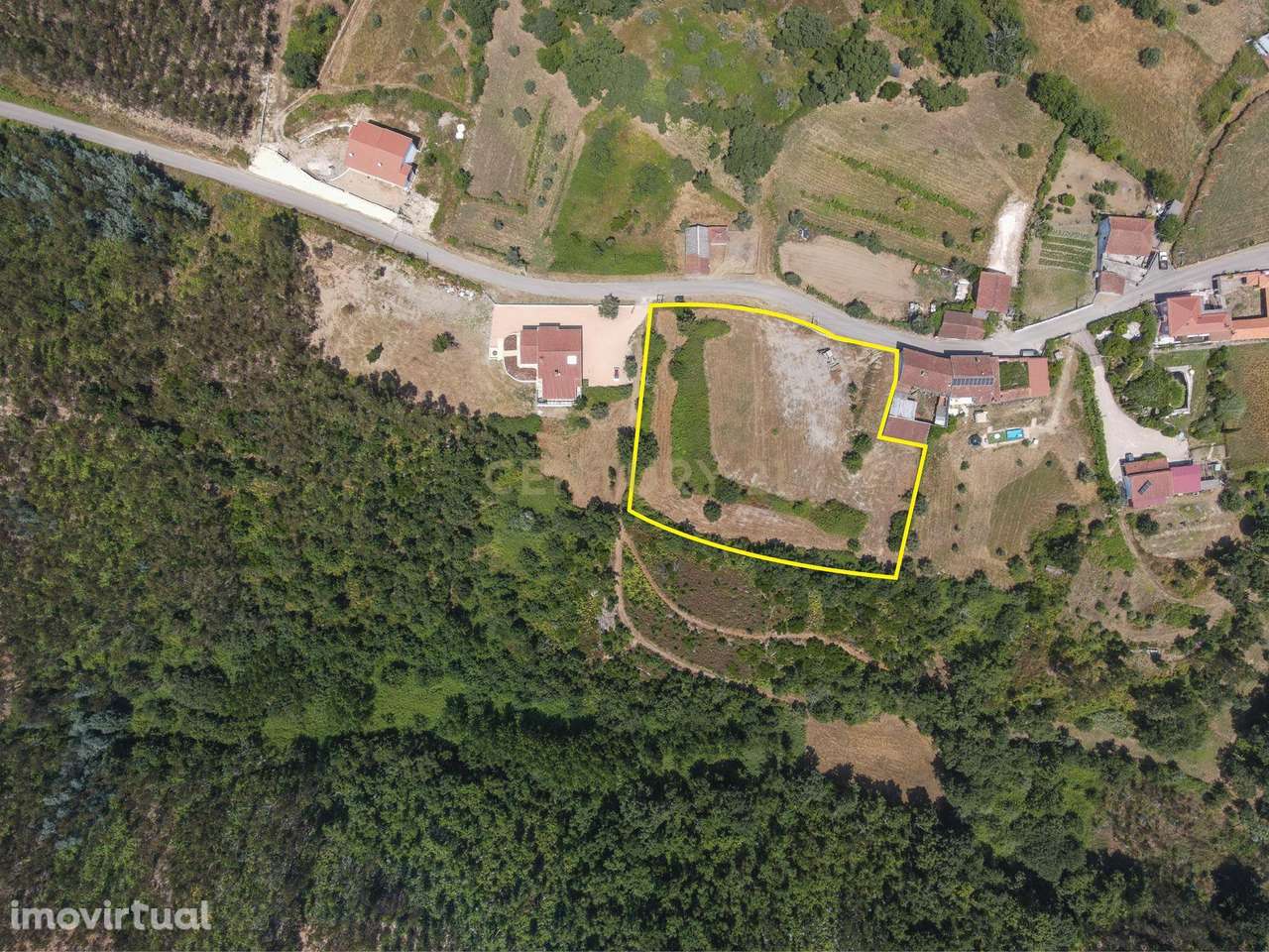 Lote para construção - Localização Tranquila - Grande imagem: 3/4