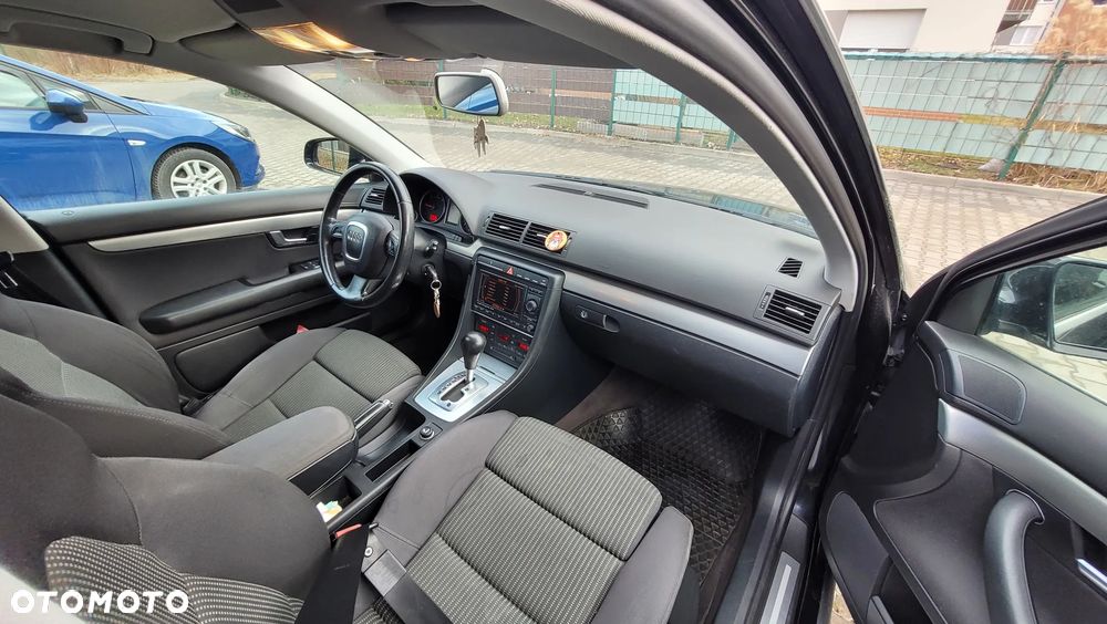 Audi A4 Avant - 11