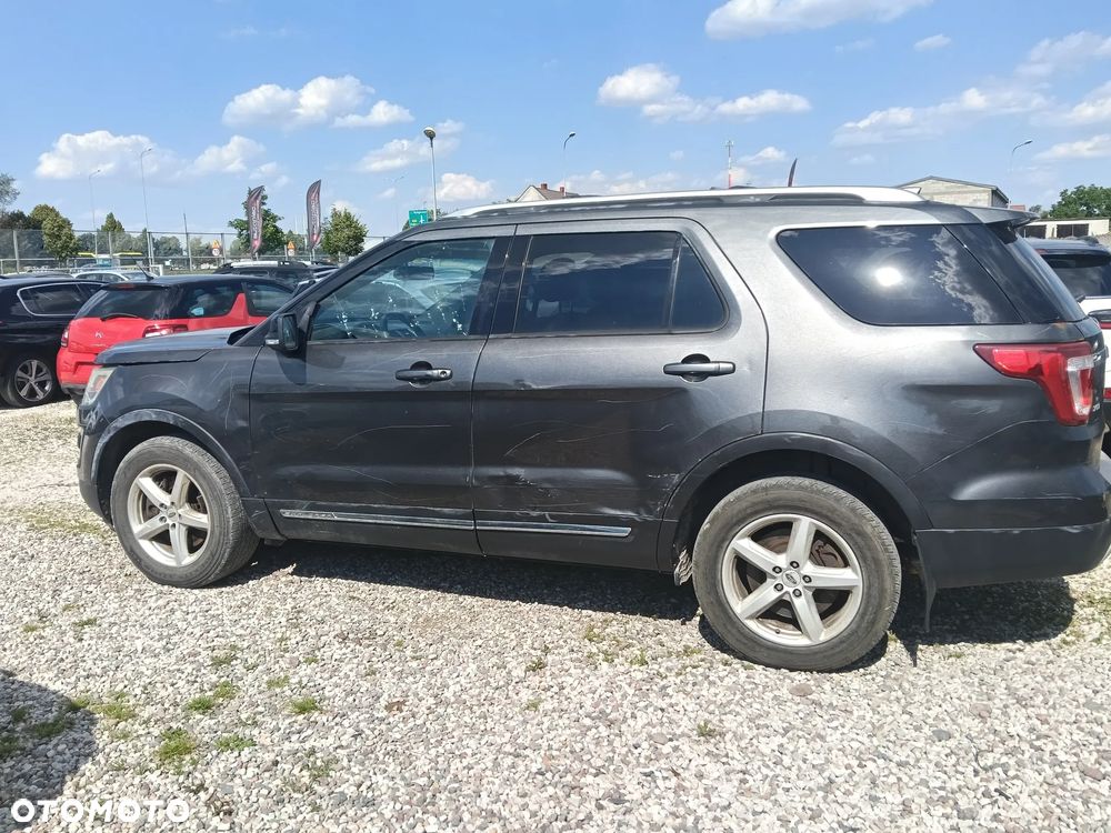 Ford Explorer - 6