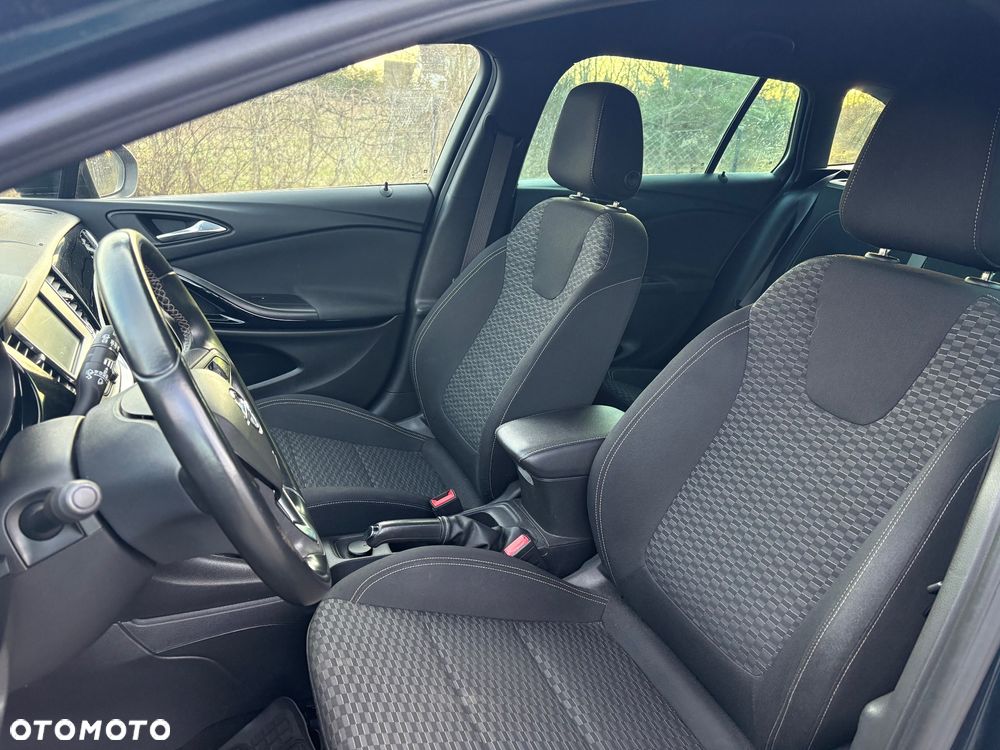 Opel Astra 1.4 Turbo Innovation - 16