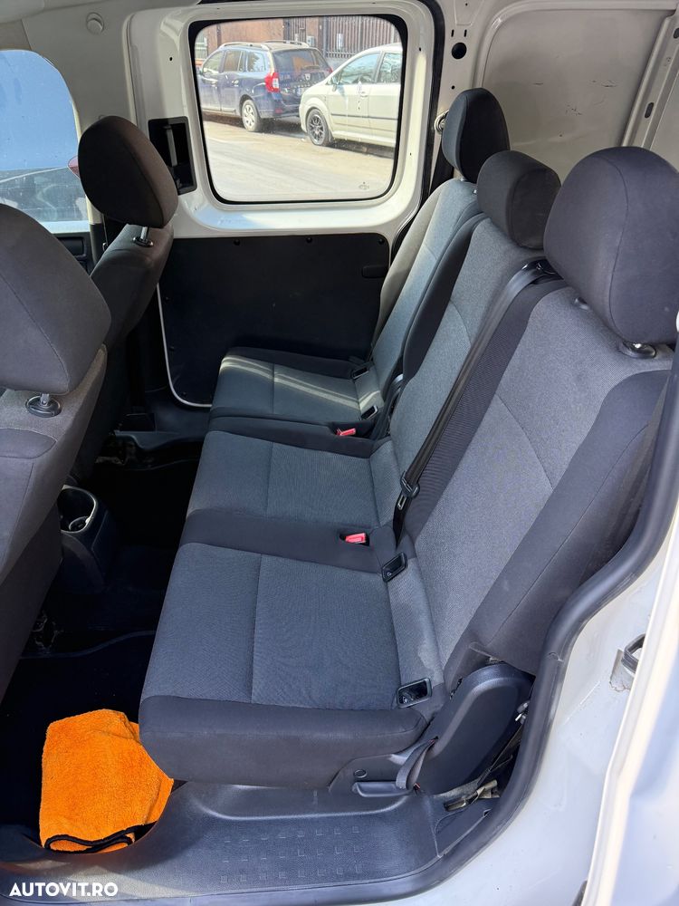 Volkswagen Caddy Maxi 2.0 TDI 75 kW Life - 27