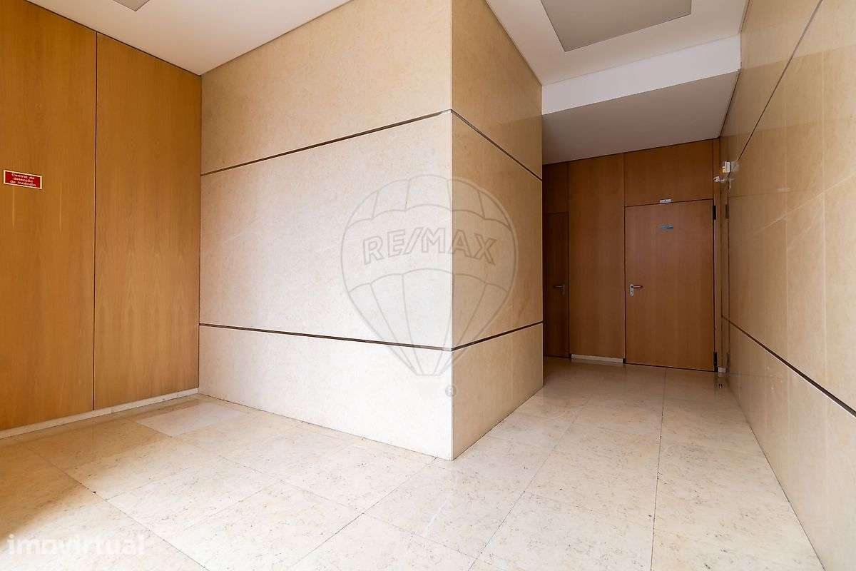 Apartamento T4 para venda - Grande imagem: 2/28