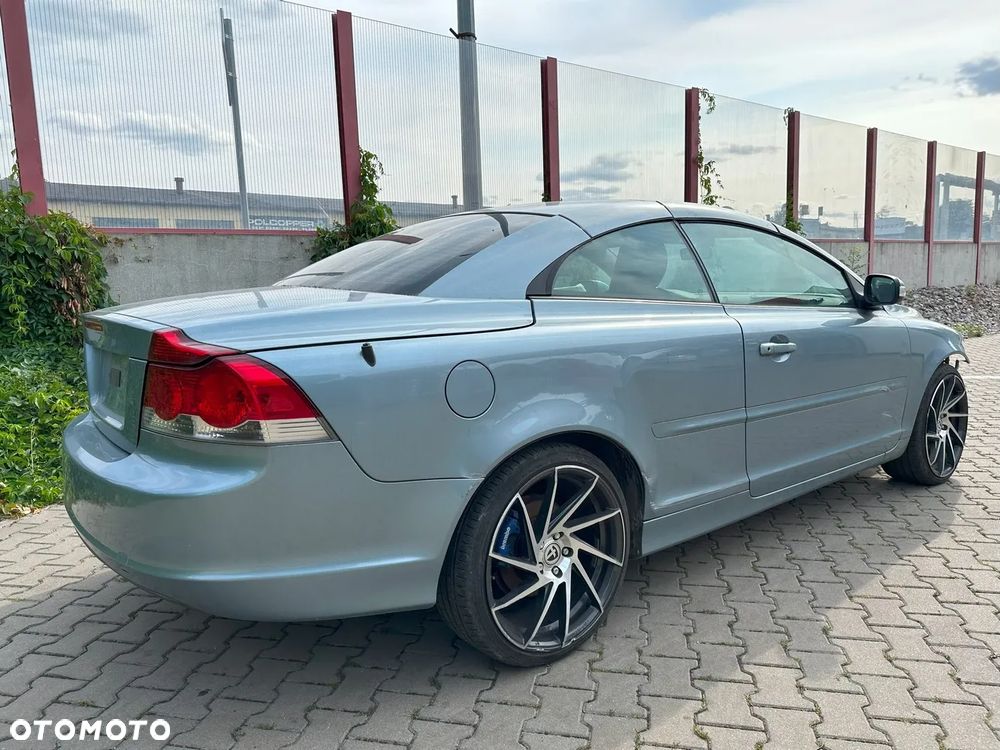 Volvo C70 2.4 Momentum - 5