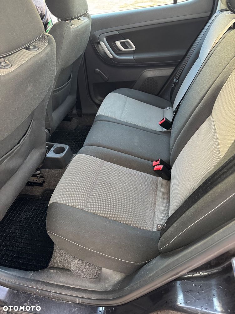 Skoda Fabia 1.4 16V Comfort - 11