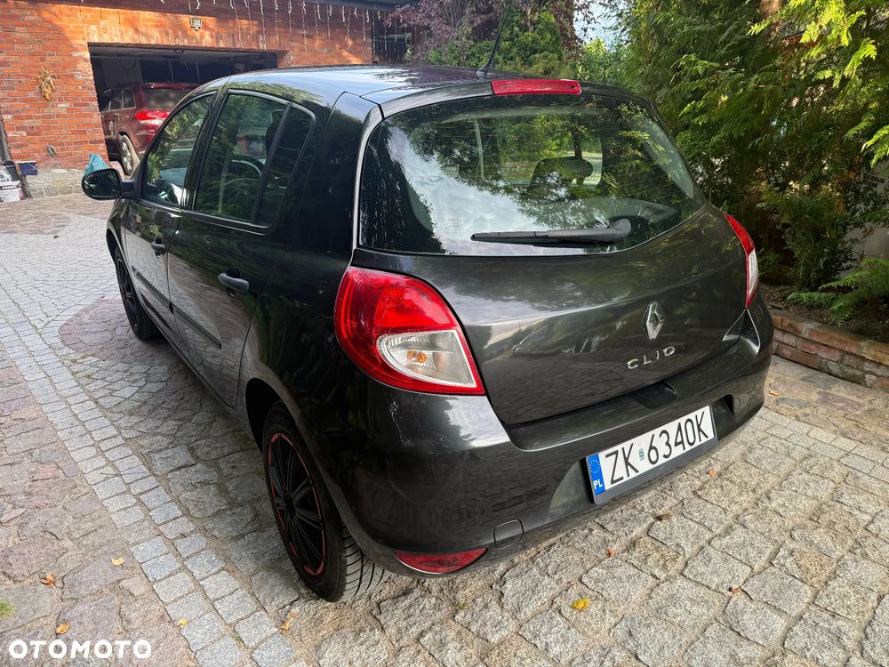 Renault Clio 1.2 16V 75 Yahoo - 3