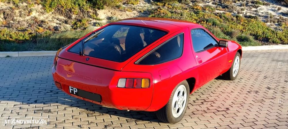 Porsche 928 - 6