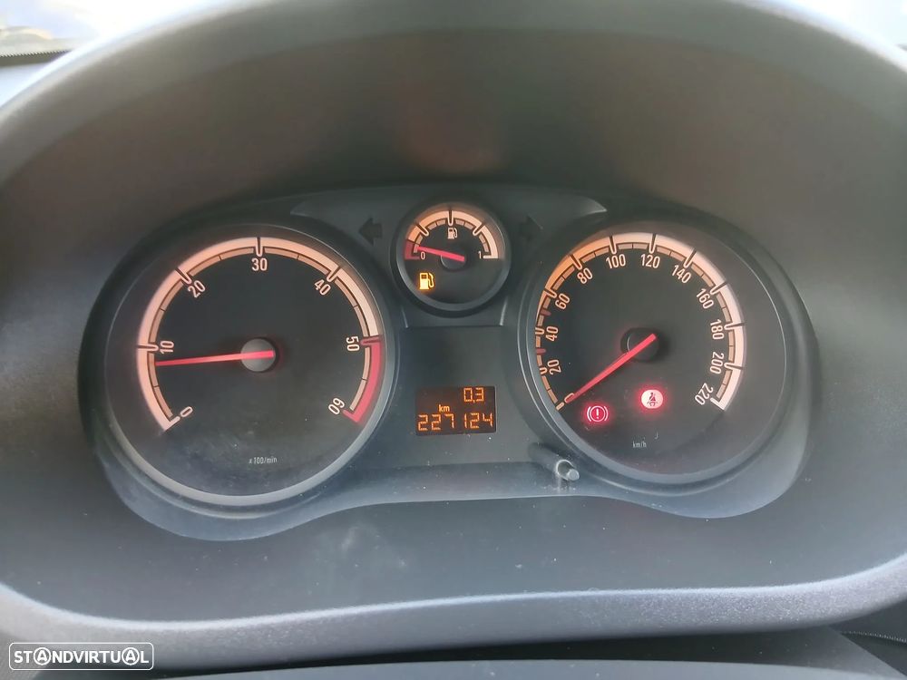 Opel CORSA - 13