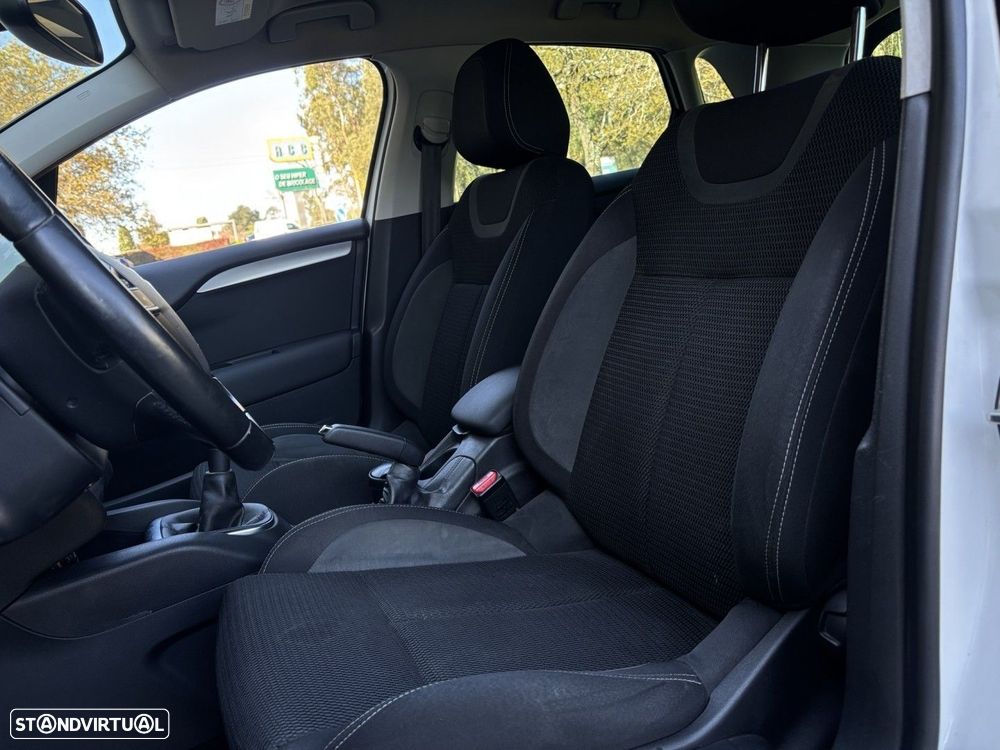 Citroën C4 — fotografia 8