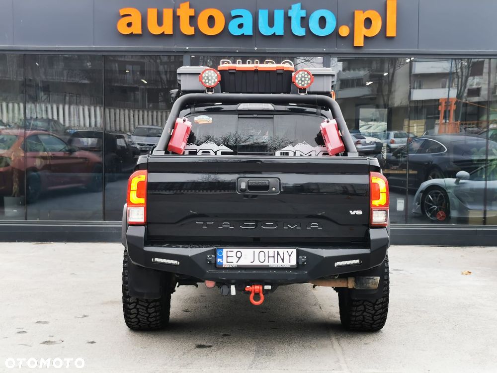 Toyota Tacoma - 39