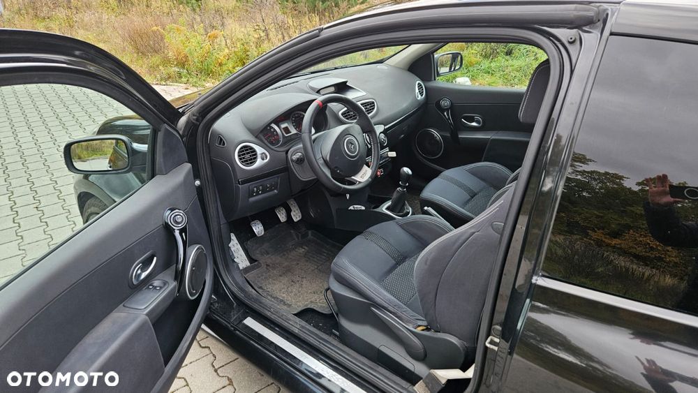 Renault Clio 2.0 16V Sport - 18