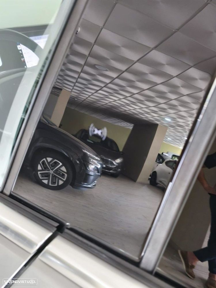 Xpeng P7i 86.2 kWh Long Range - 30