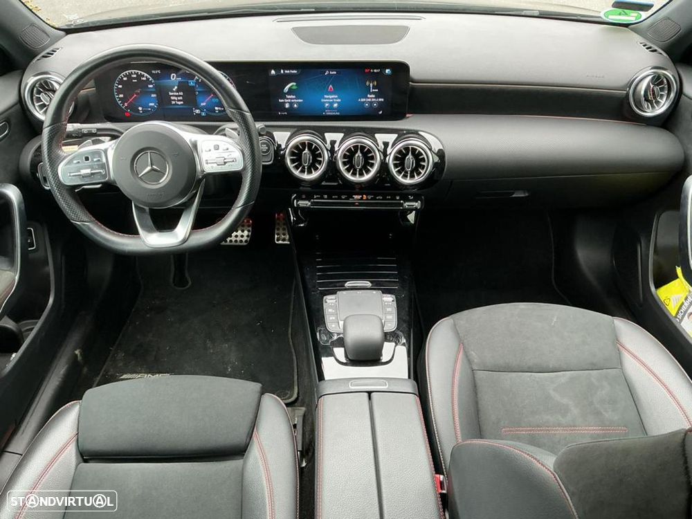 Mercedes-Benz A 250 e AMG Line - 10