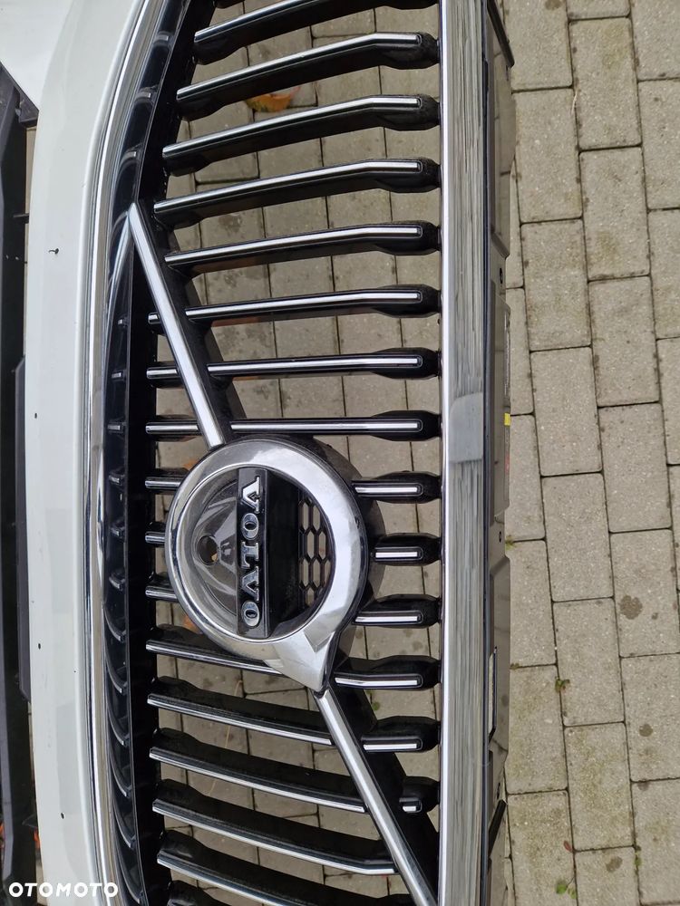 Zderzak Volvo Xc60 II 2017 - - 4