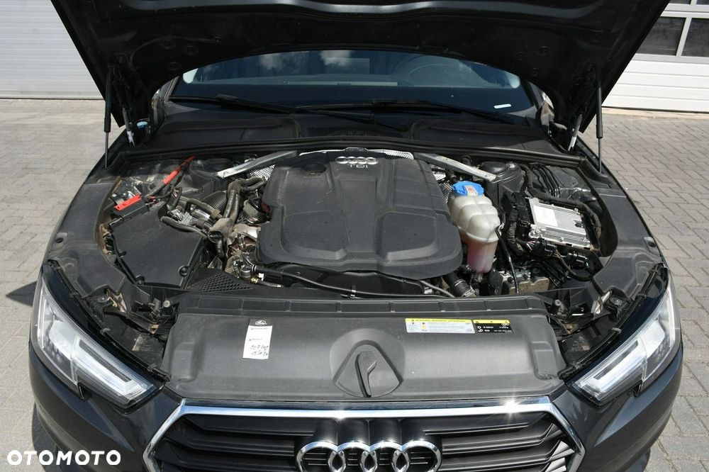 Audi A4 Avant 2.0 TDI ultra S tronic design - 38