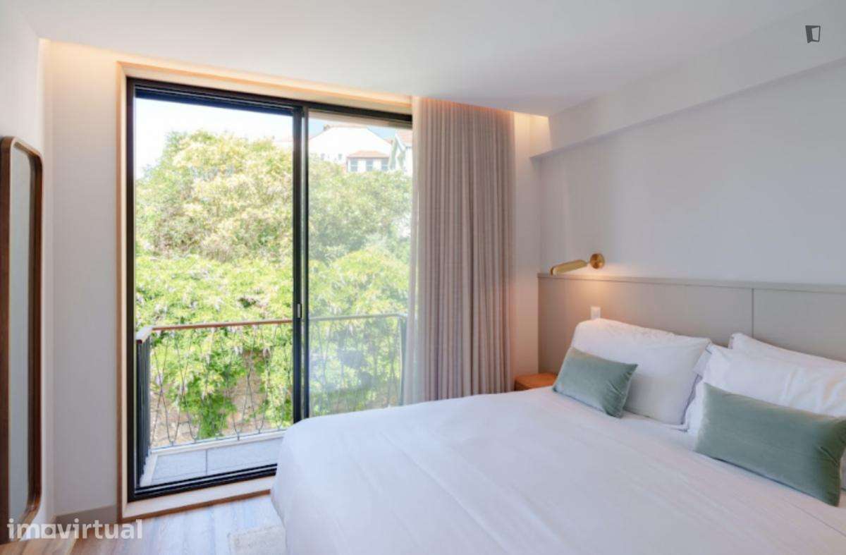 Apartamento com 1 quartos - localizado em Santo Ildefonso Porto - Grande imagem: 3/12