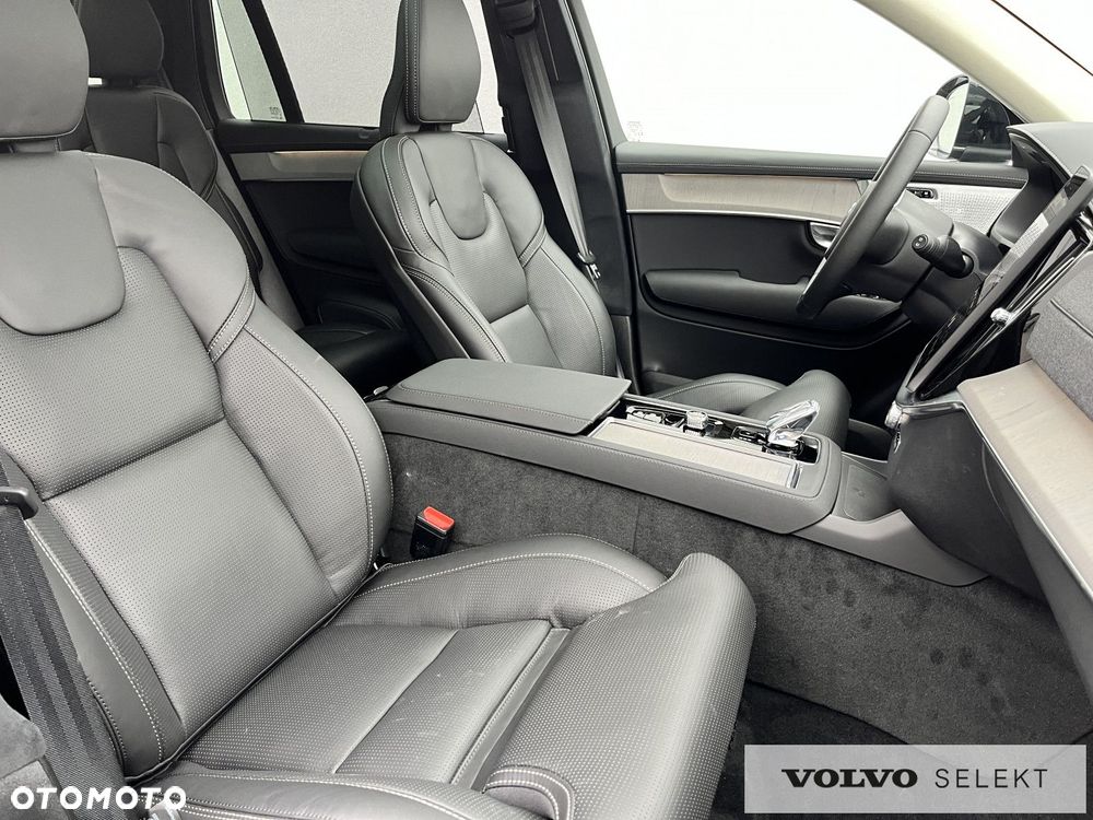 Volvo XC 90 - 40