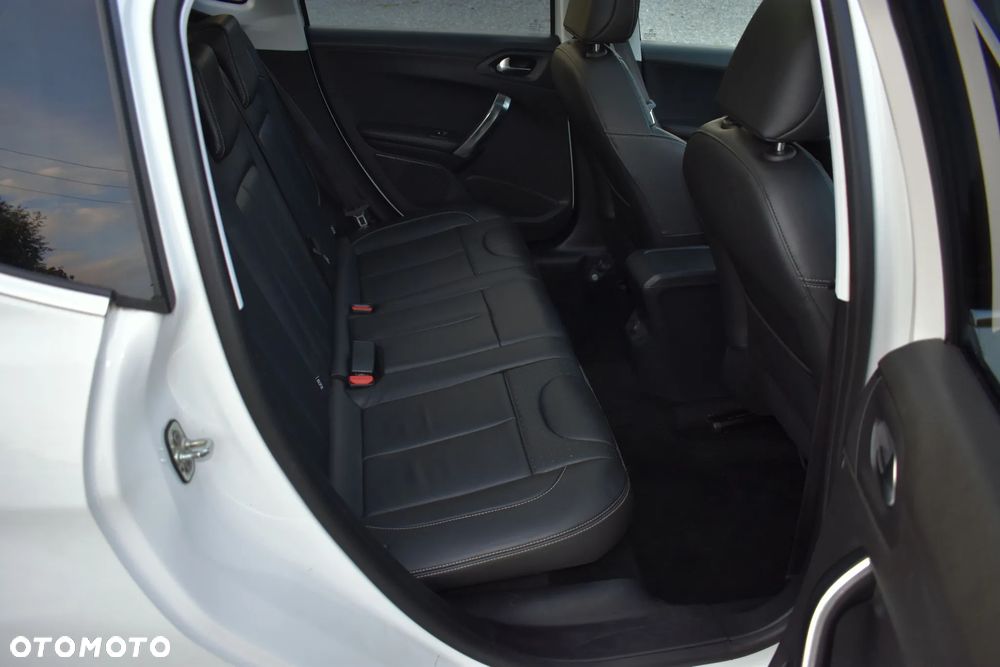 Peugeot 2008 BlueHDi 100 STOP & START Style - 37