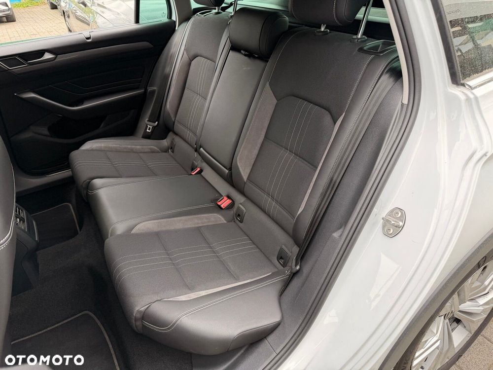 Volkswagen Passat Alltrack 2.0 TDI 4Mot DSG - 14