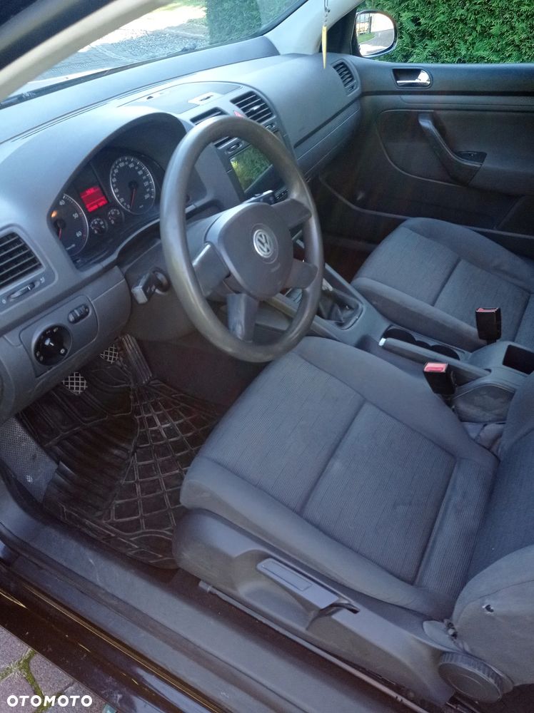 Volkswagen Golf - 8