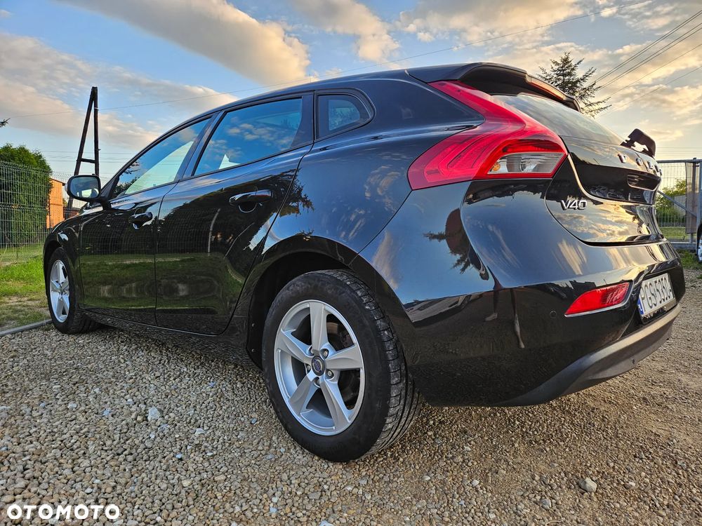Volvo V40 D2 You - 4