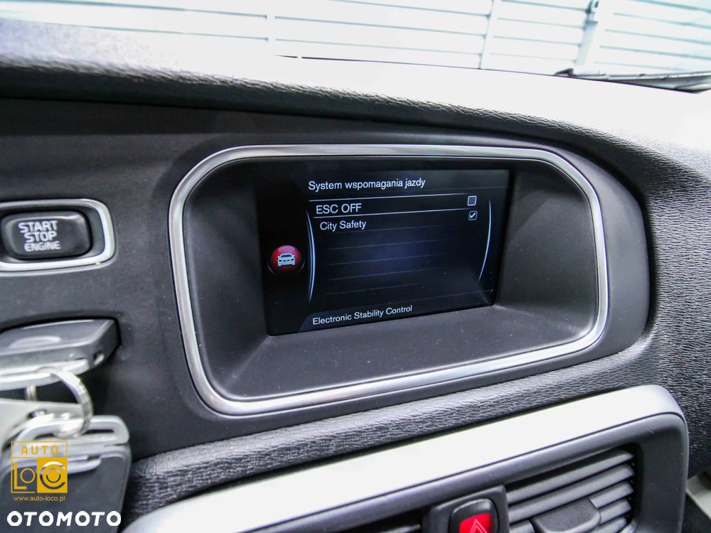 Volvo V40 D2 Summum - 22