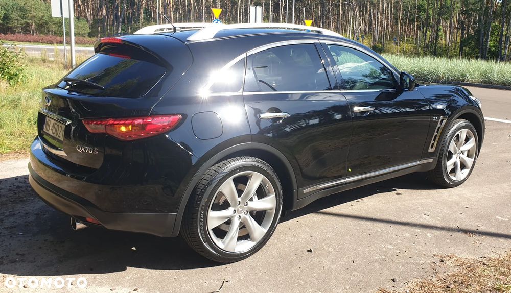 Infiniti QX70 3.7 AWD GT Premium - 10