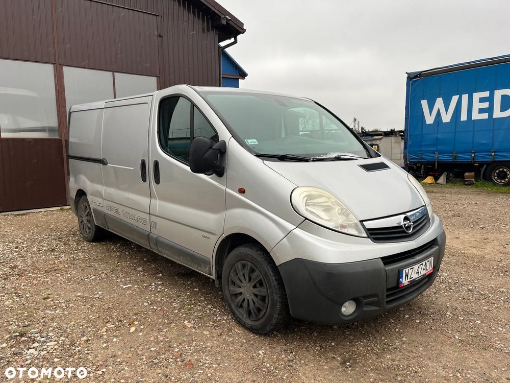 Opel Vivaro Long - 2