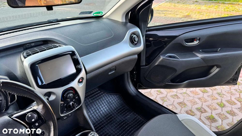 Toyota Aygo x-play Edition-S - 9