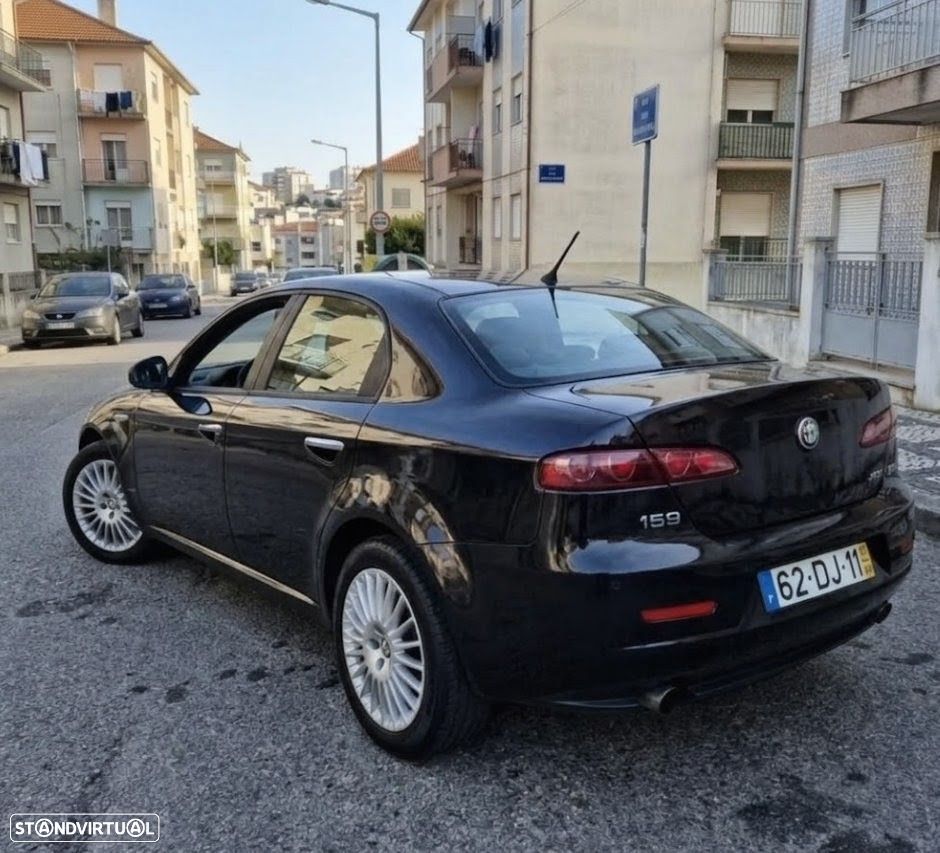 Alfa Romeo 159 - 2