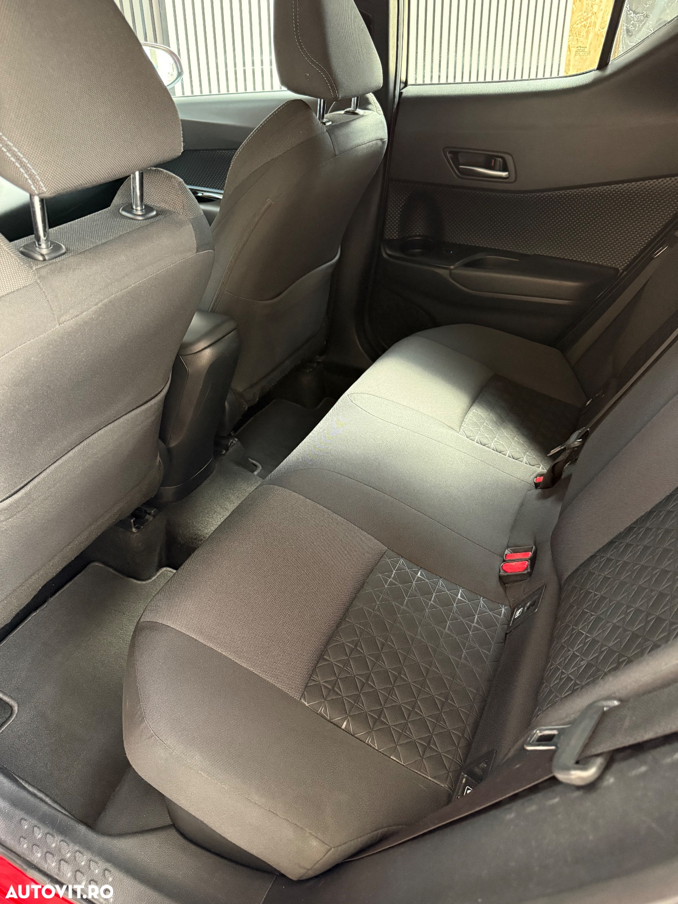 Toyota C-HR 1.8 HSD 122 CP 4x2 CVT Style - 7
