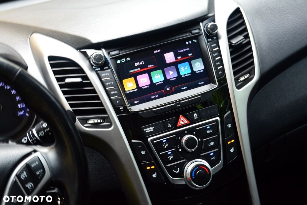 Hyundai i30 1.6 GDI Style - 9