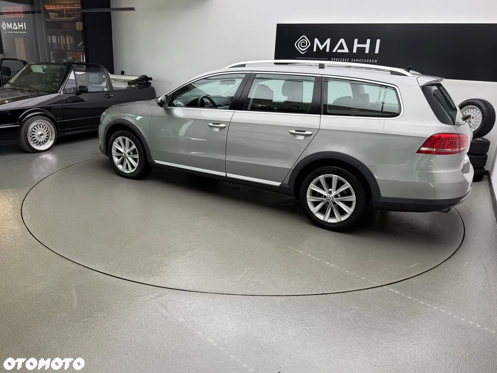 Volkswagen Passat Alltrack 2.0 TSI 4Motion DSG - 8
