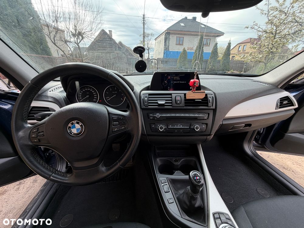 BMW Seria 1 116d - 5