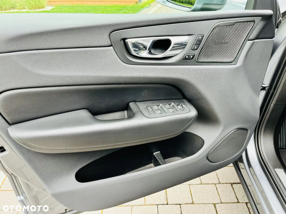 Volvo XC 60 T5 Geartronic Inscription - 25