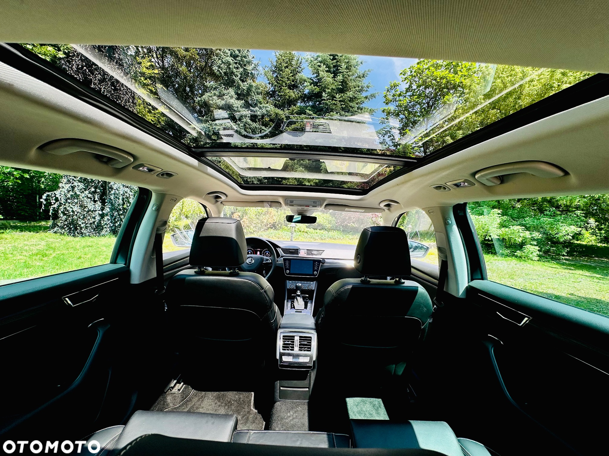 Skoda Superb 2.0 TDI DSG Premium Edition - 12