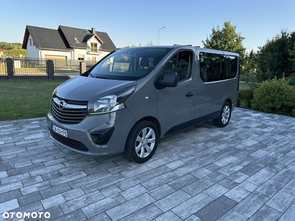 Opel Vivaro - 1