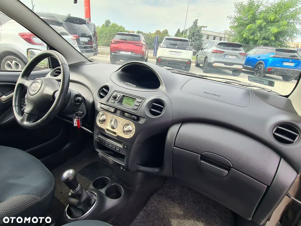 Toyota Yaris 1.3 VVT-i Luna - 20