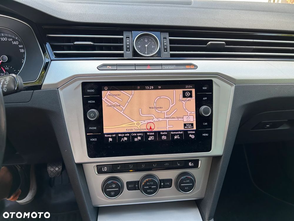 Volkswagen Passat Variant 2.0 TDI SCR Comfortline - 17