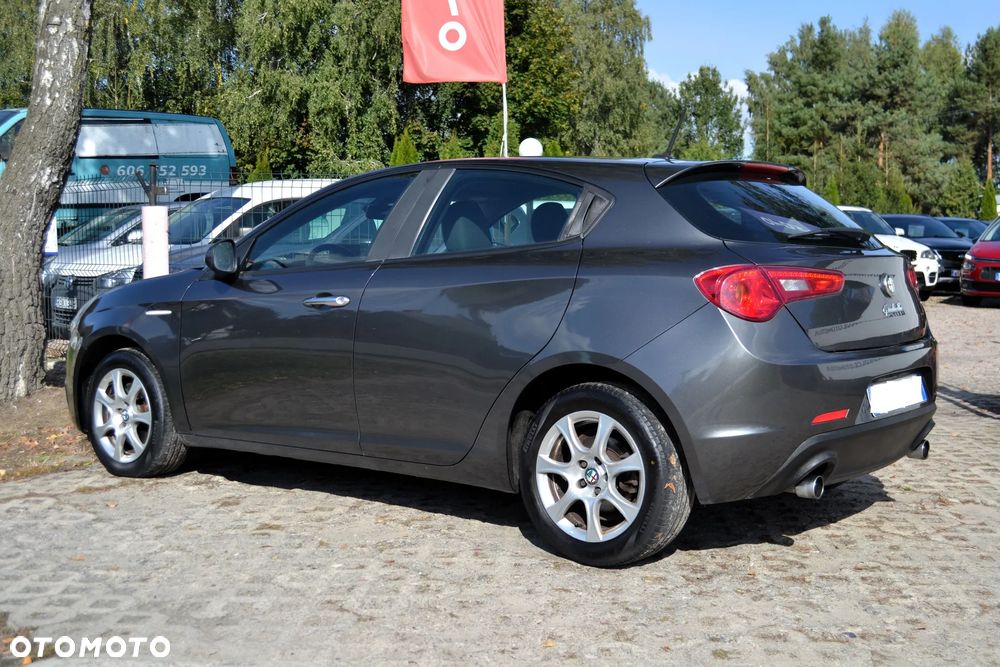 Alfa Romeo Giulietta 2.0 JTDM Veloce TCT - 5