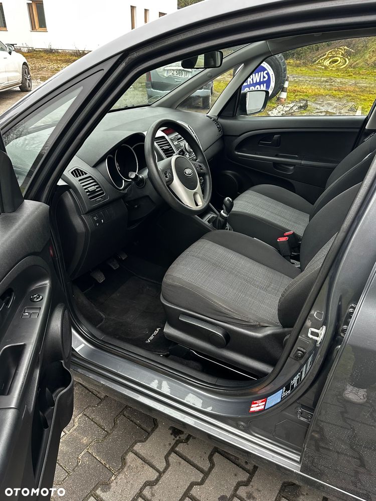 Kia Venga 1.4 CVVT ISG Spirit - 18