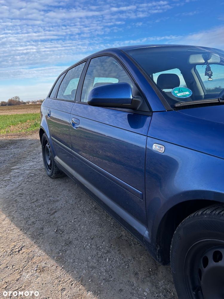 Audi A3 Sportback 1.6 FSI Ambiente - 14