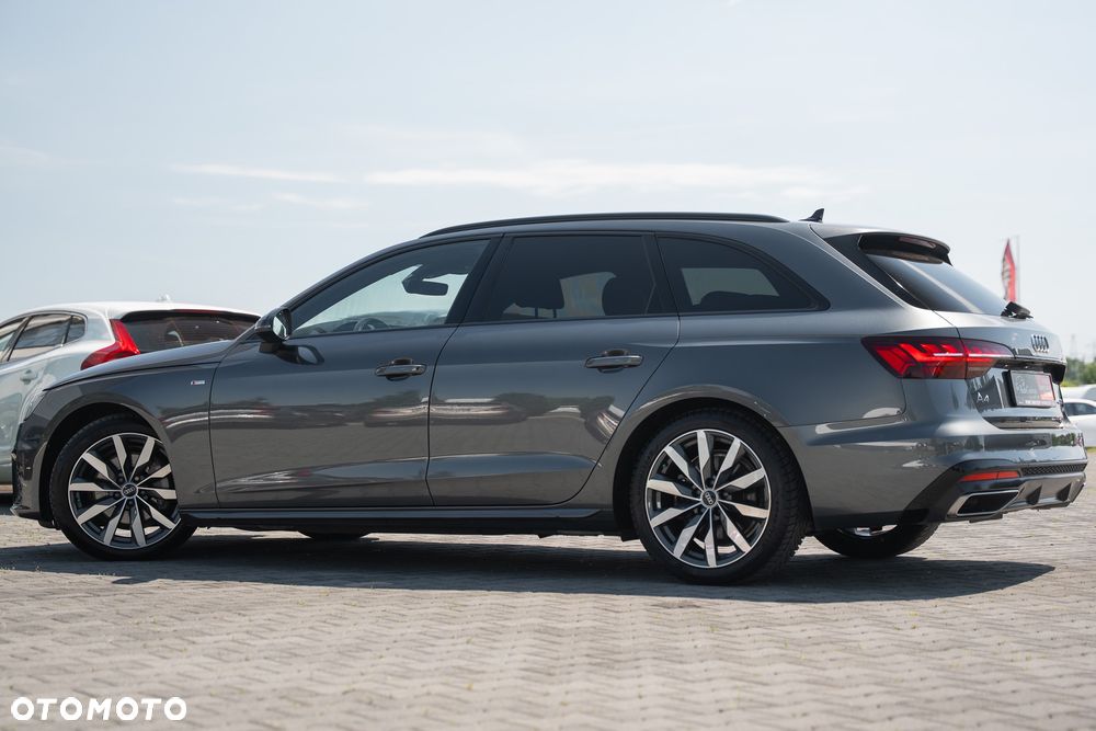 Audi A4 Avant 40 TFSI S tronic S line - 13