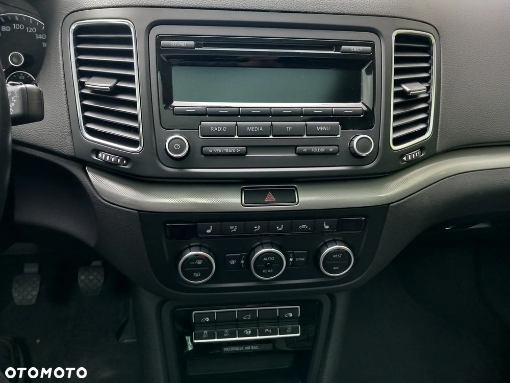 Volkswagen Sharan 2.0 TDI BlueMotion Technology Life - 25