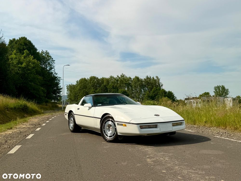 Chevrolet Corvette - 3