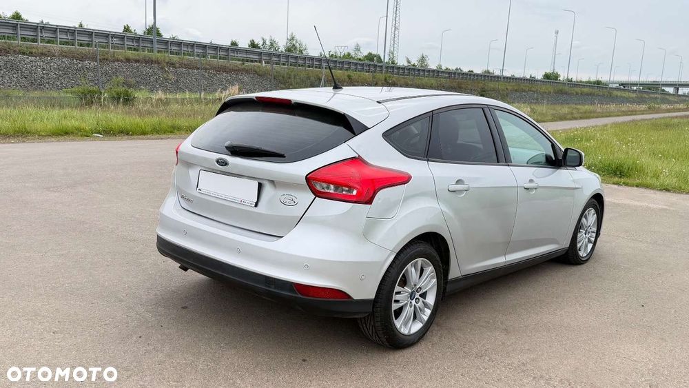 Ford Focus 1.5 EcoBlue Start-Stopp-System COOL&CONNECT - 17