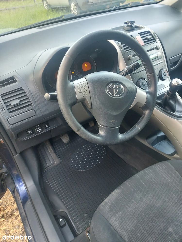 Toyota Auris 1.4 D-4D Luna - 15