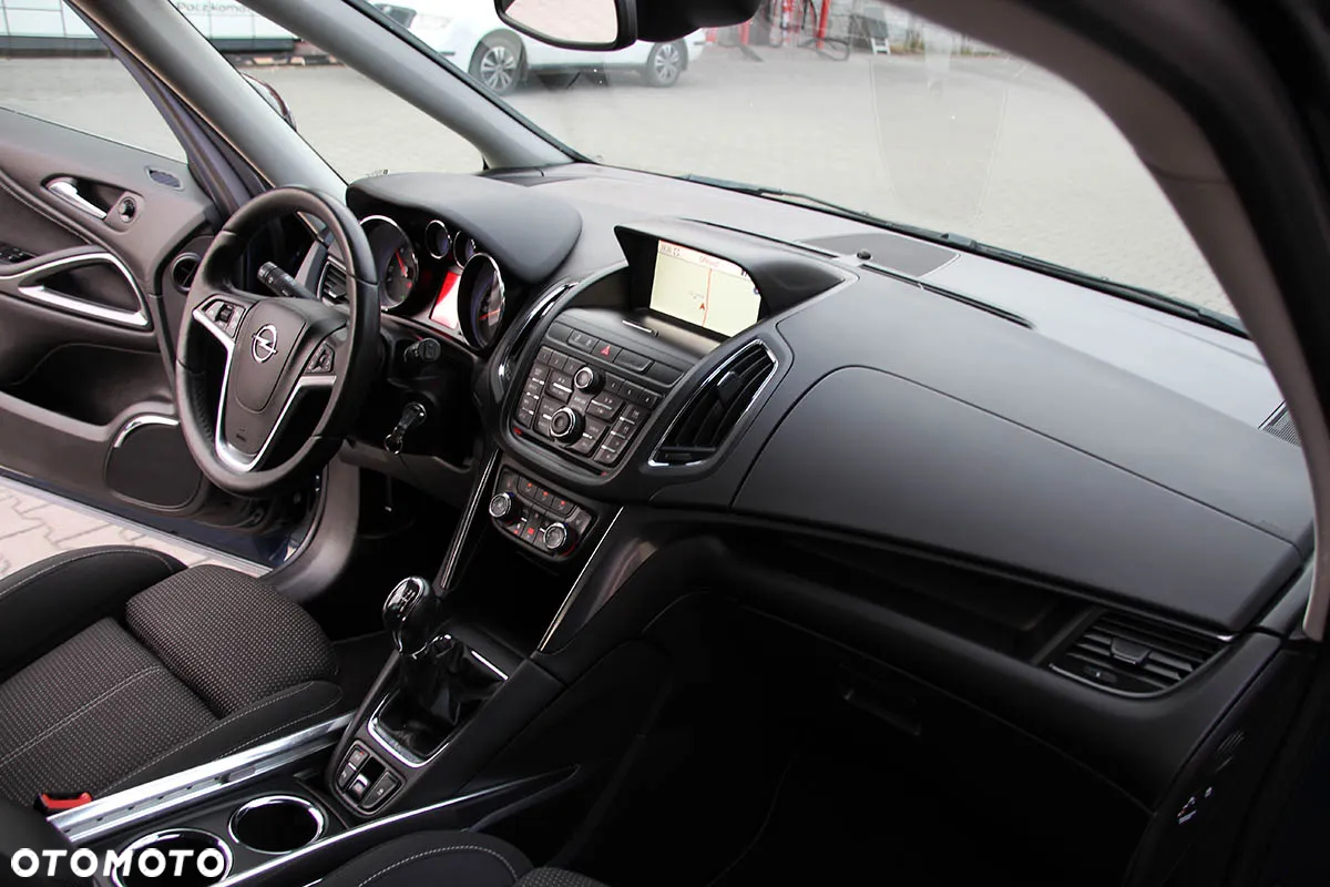 Opel Zafira 2.0 CDTI Cosmo - 24
