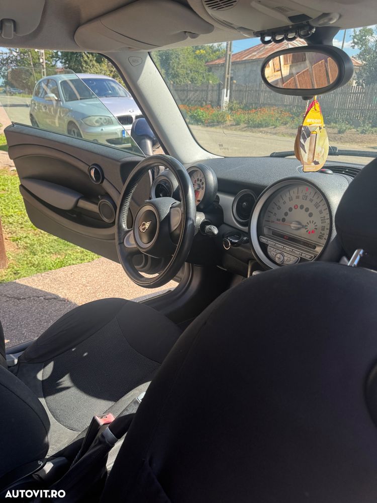 Mini Cooper Cabrio - 5
